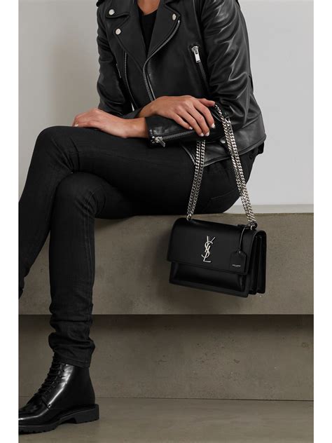 Sunset Medium leather shoulder bag in black 